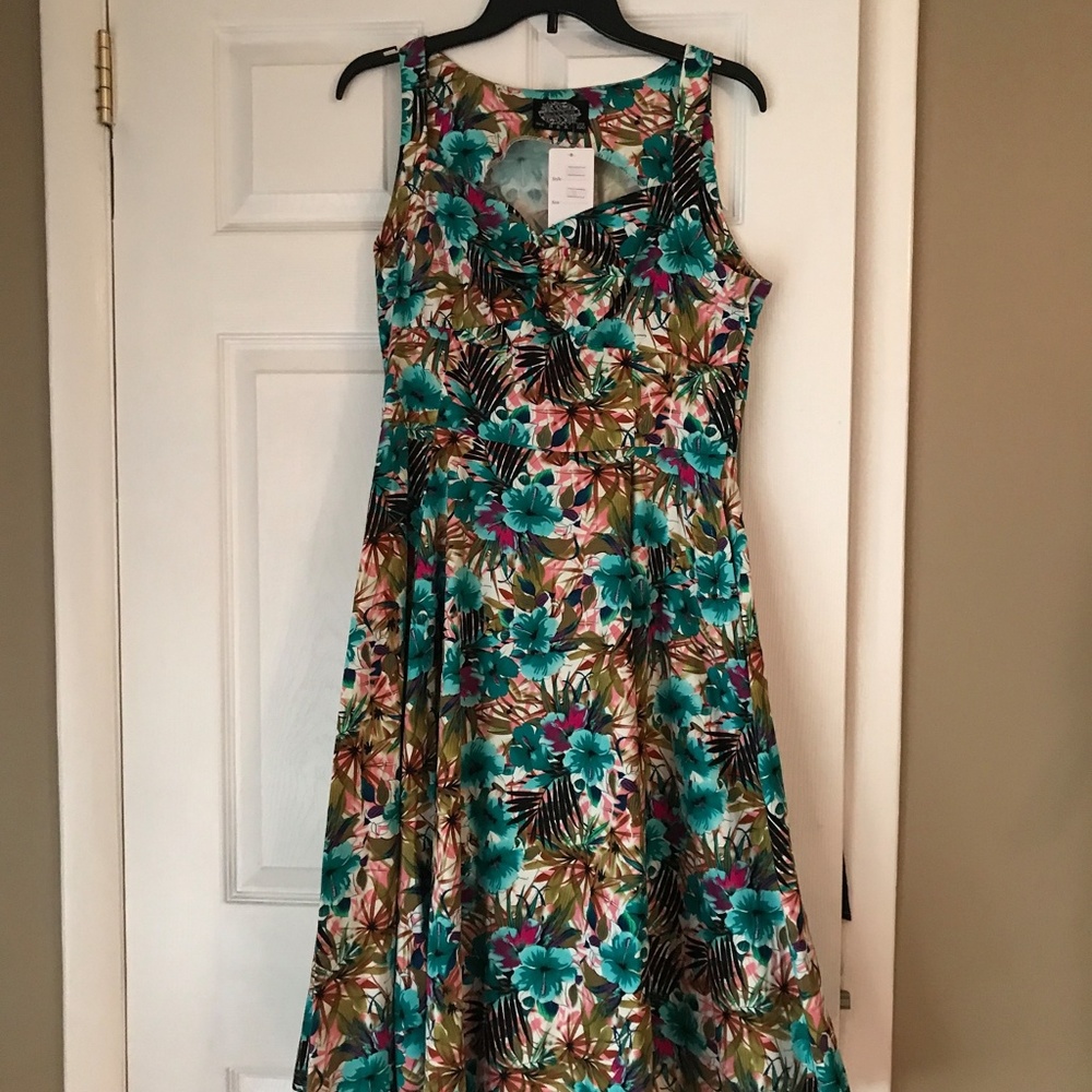 HEARTS & ROSES LONDON Blue & White Tropical Floral